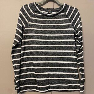 Womens M I X Long Sleeve Sweater/Pullover Tee - Size Medium